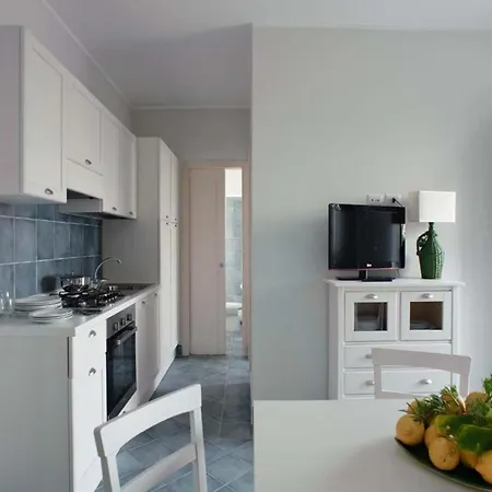 Flach Violett By Interhome Villammare