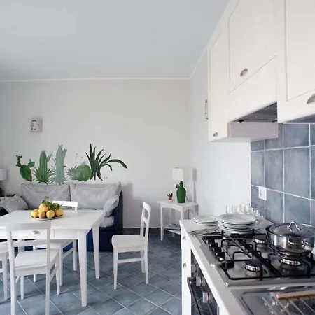Flach Violett By Interhome *